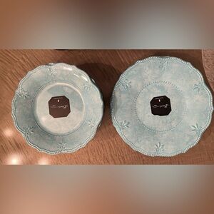Baci Milano Baroque Melamine 10 Dinner & 12 Salad Plates